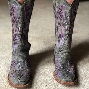 CORRAL SQUARE TOE COWGIRL BOOTS
